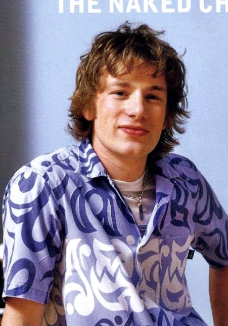 Pukka! Wicked! Well chuffed! Sorted! It was today in history in 1999 that fresh-faced @jamieoliver made his TV debut in The Naked Chef - a fact we celebrate with an appropriately 90s soundtrack today, @retrospectorshq 👇 🎧 theretrospectors.com/meet-the-naked… #onthisday #jamieoliver