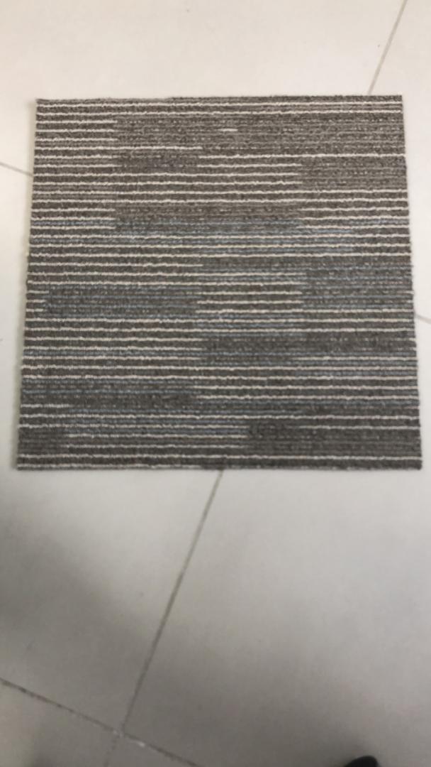 Carpet tiles neatly installed....

Call or whatsapp 0551744858 to order

#carpettiles #flooring #carpet #interiordesign #design #officedesign #interior #commercialflooring #carpets #homedecor #architecture #interiors #carpettile #laminateflooring