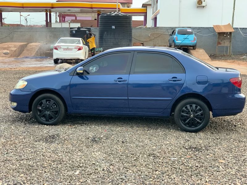 RegularCudjoe's tweet photo. Cars that run forever? Yes. 

2008 Toyota Corolla CE 
1.8 liter engine 
Automatic transmission 
 13reg
Ac works great 
Very strong engine &amp; gearbox 
Super neat inside &amp; out. 

Enter dm with how much you think is fair. 
If you give me yawa offer I go beat you😂 https://t.co/W6qPXW2UNu
