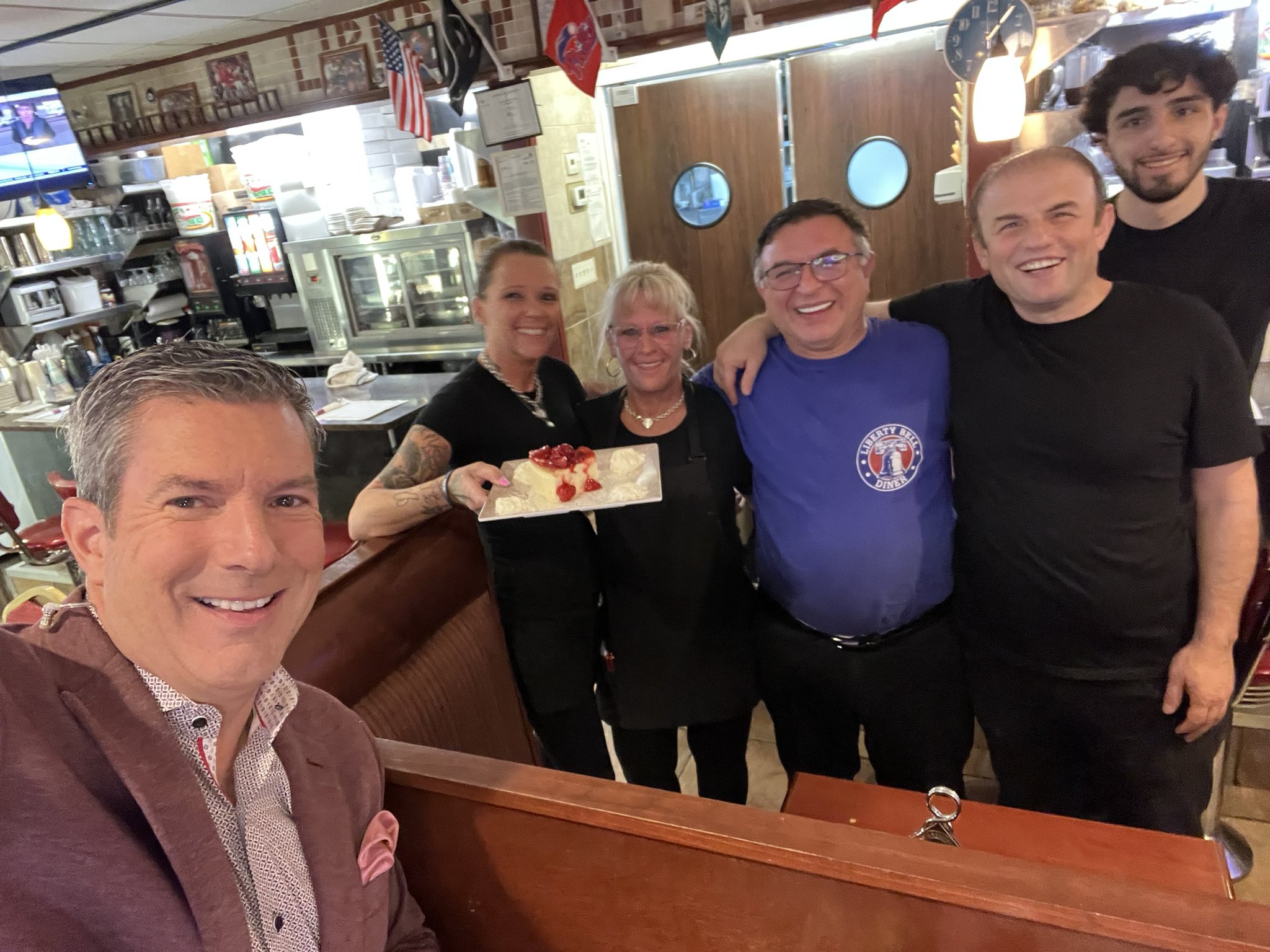 Paulie Walnuts on Twitter "BobKellyFOX29 Best diner in NE Philly