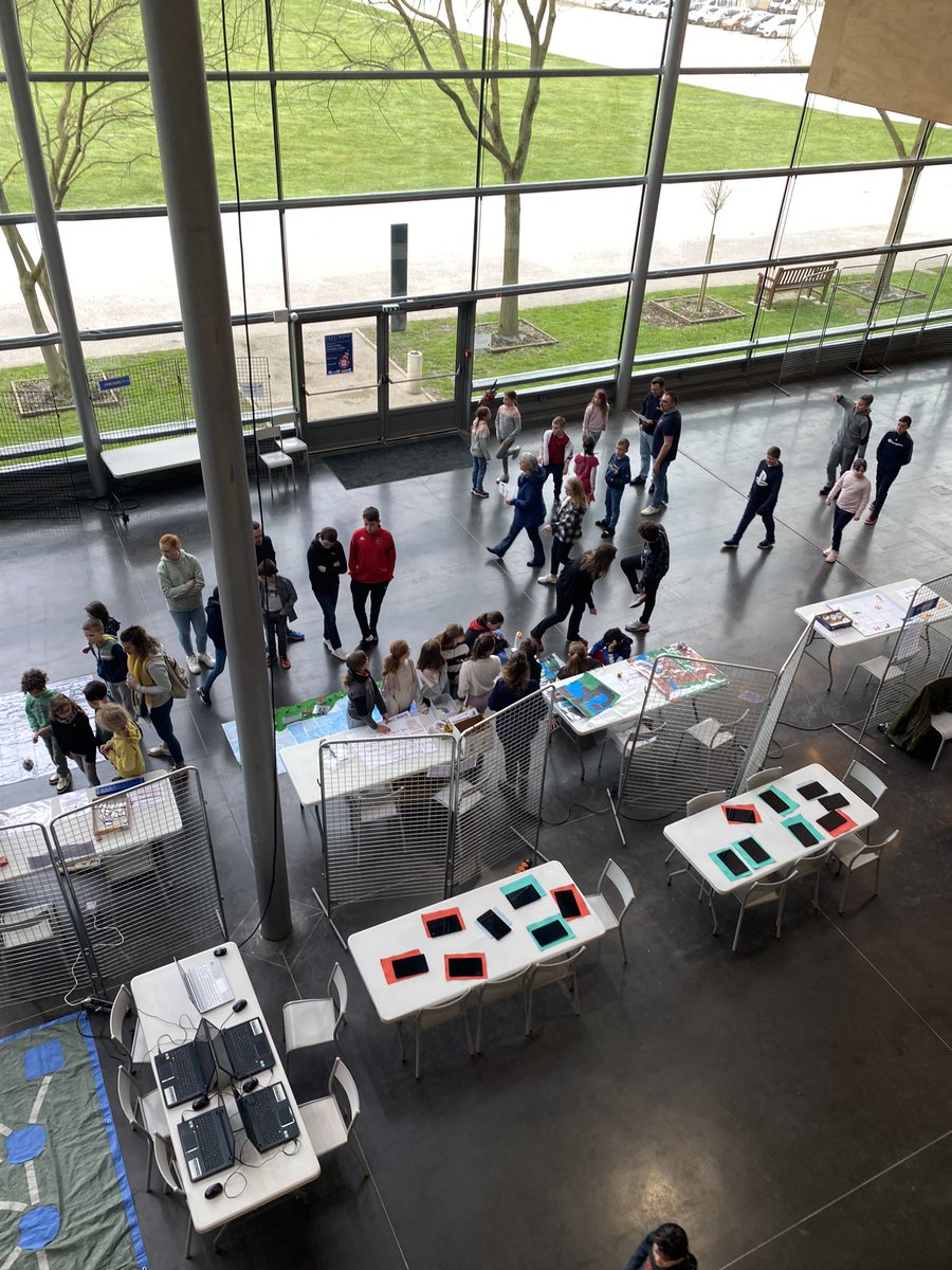 SandrineDelaun's tweet image. @festirobot76 @CircLillebonne @ErunLillebonne @CauxSeineAgglo Bravo aux formateurs ERUN organisateurs de ce super Festirobot ! Escape game et ateliers robotiques du cycle 1 au cycle 4