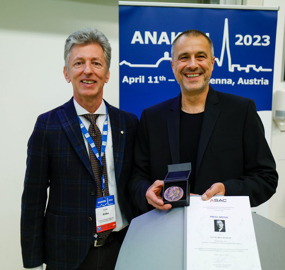 Universität Ulm tweet media