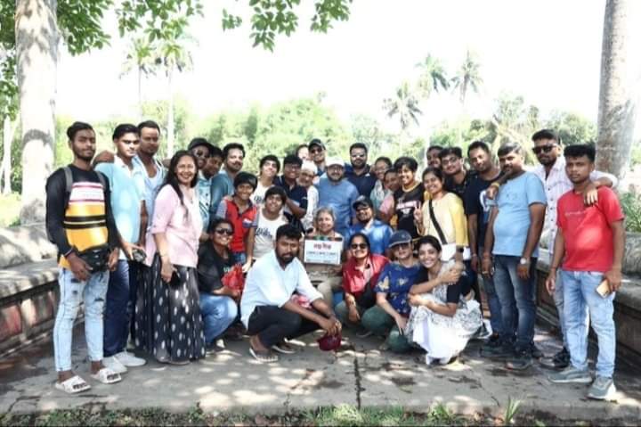 WBBoxOffice's tweet photo. SHOOTING WRAPPED yesterday for the Pujo-Release #RaktaBeej!
Film to be released tentatively on 20th October 2023; Directed by #NanditaRoy & #ShiboprosadMukherjee; Produced by #WindowsProductions; Starring #AbirChatterjee, #MimiChakraborty, #VictorBanerjee and more. https://t.co/dQ4dNlj8qn