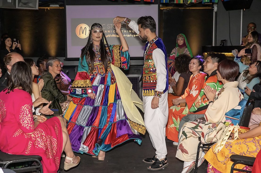 Whoop! @CulturalStyleWK is in one week! Expect fashion shows and events that will celebrate styles from Indonesia, South Africa, East Asia and many more. There's even a children's show for young people to celebrate their cultural clothing😊
🗓21-27 May
🎟eventbrite.co.uk/o/cultural-sty…
