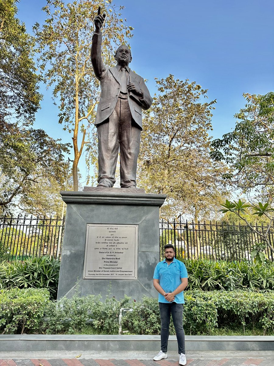 Millions of salutes to the architect of the Indian Constitution, the promoter of social justice, 'Bharat Ratna' Babasaheb Dr. Bhimrao Ambedkar on his birth anniversary. 🙏🏻
#IndianConstitution #DrBhimraoAmbedkar