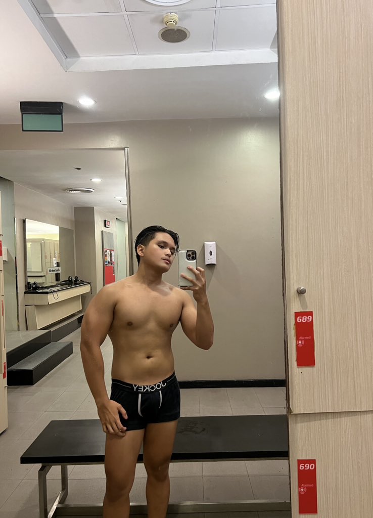 FtqXR64agAA5T4z?format=jpg&name=medium