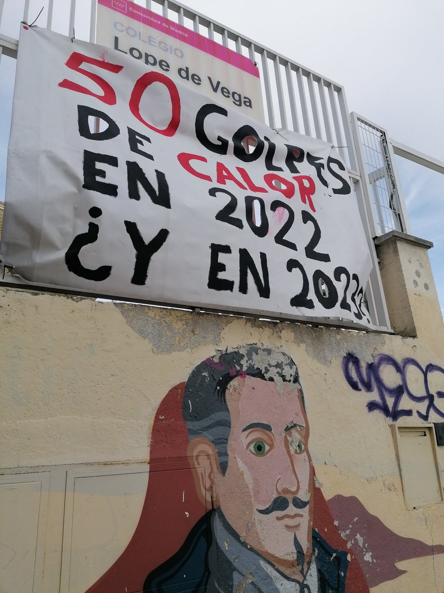 En nuestras ciudades...

(Calle Inglaterra, Madrid.)