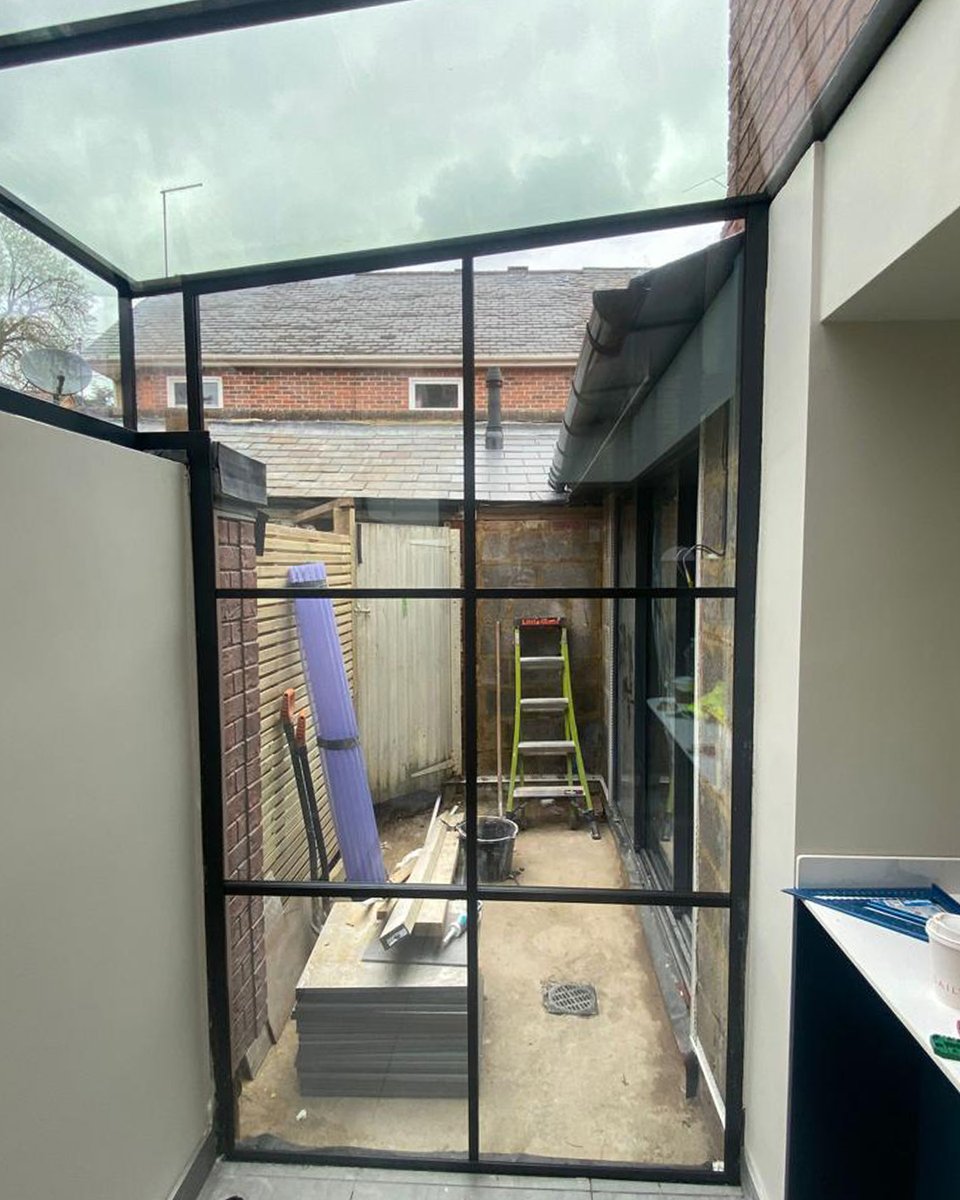 Completed job ✔
We loved the inclusion of #heritage details in this #structuralglass design - what do you think?

#structuralglazing #modernarchitecture #homeinspo #architects #glazinginspo #interiors #architecture