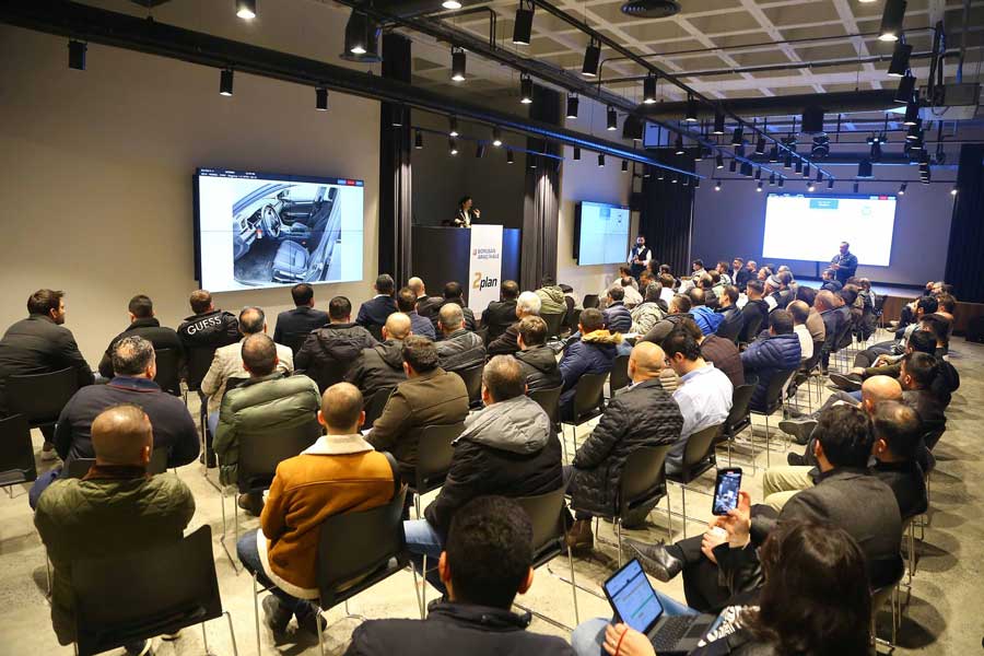 DevirSaatiDergi's tweet image. Bayram öncesi 2. el otomobil ihalesinde 39 milyon TL’lik satış devirsaati.com/bayram-oncesi-… @DevirSaatiDergi @2plancomtr @borusanarac #2plan #2planterminal #borusanaraçihale #ikincielotomobil #ikincielotomobilihalesi