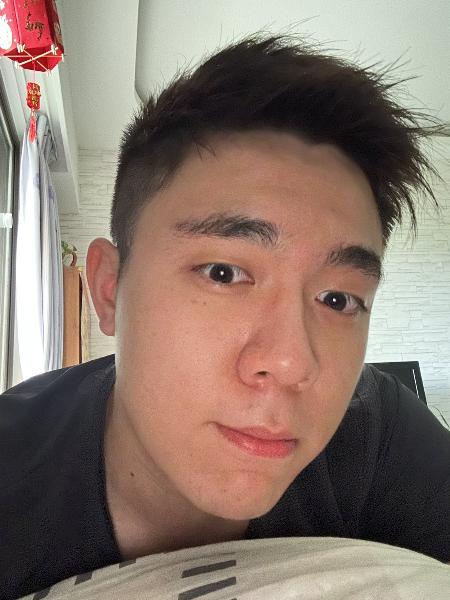wuclips's tweet photo. 看起來好憔悴🤔🤔🤔 https://t.co/Ylxz4NJEGI