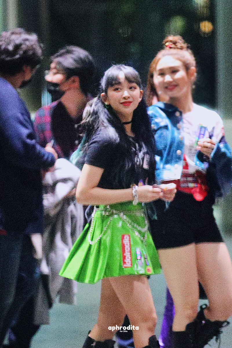 aphrodita96's tweet photo. 200525 아돌라 IDOL RADIO

This one is kinda blurry😭 I’m sorry😭
이거 좀 흐릿해요😭 죄송해요😭

#시크릿넘버 #SECRET_NUMBER #디타 #DITA

@5ecretNumber https://t.co/Srjct8p9Wl