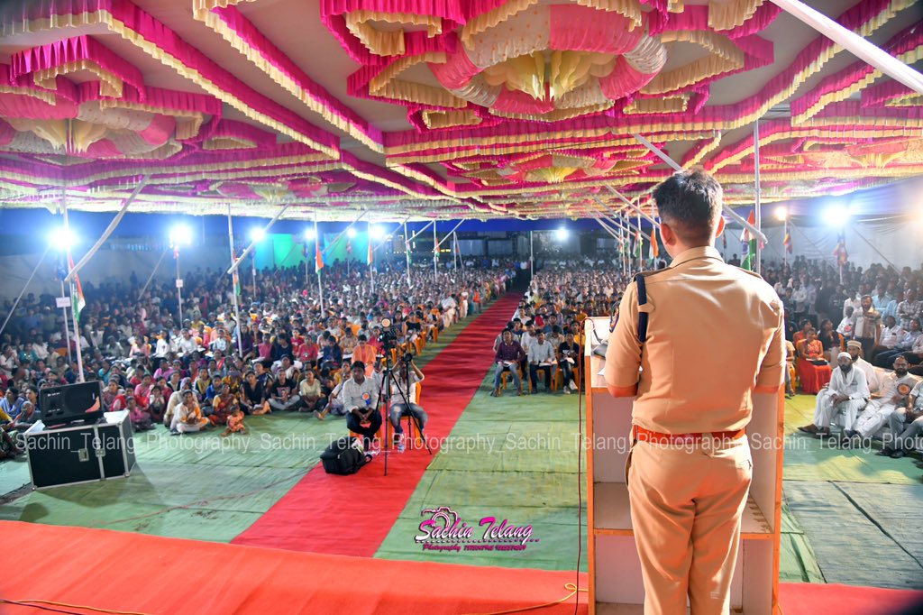 बुद्ध से बुद्धि मिली, मिला कबीर से ज्ञान !

ज्योतिबा से ज्योति मिली, मिला बाबासाहेब से संविधान !!
#babasahebambedkarjayanti #DrAmbedkarJayanti