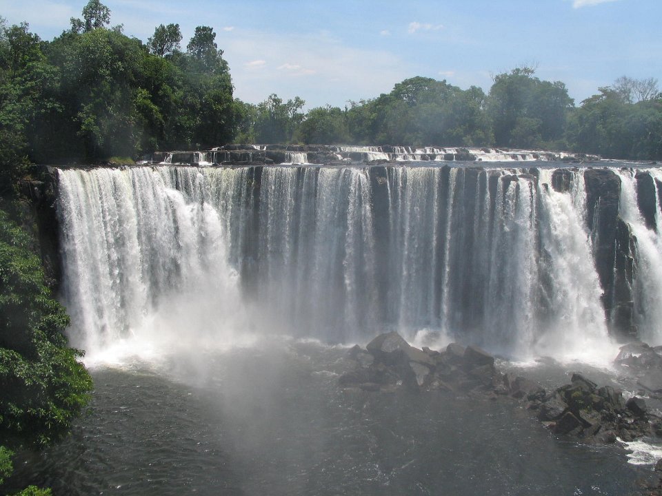 The Unknown Zambian Jewel 

Lumangwe Falls is located on the Kalungwishi River in the Northern Province of Zambia. It is one of the largest waterfalls in Zambia, with a width of over 100 meters and a drop of over 35 meters into the river below. The falls are surrounded by a