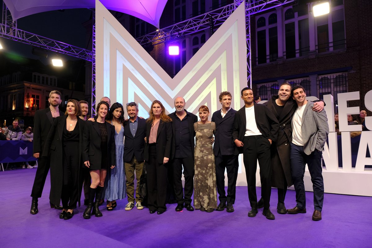FestSeriesMania's tweet photo. SALADE GRECQUE projetée pour l'ouverture du festival en mars dernier sort aujourd'hui sur @PrimeVideoFR

@CedricKlapisch nous propose la suite sérielle de la fameuse trilogie de L’Auberge espagnole qui nous plonge cette fois à Athènes, en pleine crise économique et migratoire https://t.co/TDTyE2esWZ