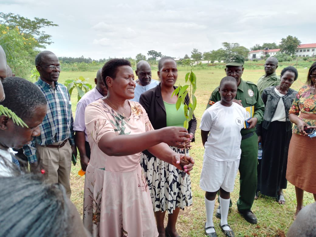 Climate Change and Patriotism Club Launched at Tororo Girls School. Erecting of School nursery and Afforestation with District Speaker, Hon Betty Andera commences. Umoja Conservation Trust and MoES undertake Greeming Schools Campaign #60milliontreesat60  #thenehemiahinitiative