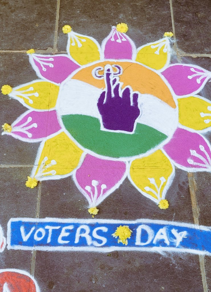 HospeteTp's tweet photo. #SVEEP ವಿಜಯನಗರ ಜಿಲ್ಲೆಯ ಹೊಸಪೇಟೆ ತಾಲೂಕಿನ ನಾಗೇನಹಳ್ಳಿ ಗ್ರಾಮ ಪಂಚಾಯತಿ ವ್ಯಾಪ್ತಿಯ ನಾಗೇನಹಳ್ಳಿ ಗ್ರಾಮದಲ್ಲಿ ಮತದಾನ ಜಾಗೃತಿ ಕುರಿತು ಮಹಿಳೆಯರಿಗಾಗಿ ರಂಗೋಲಿ ಸ್ಪರ್ಧೆಯನ್ನು ಏರ್ಪಡಿಸಲಾಯಿತು.
#ceo_karnataka #ECISVEEP #dcVijayanagara #zpVijayanagar https://t.co/YciLY0N9cW
