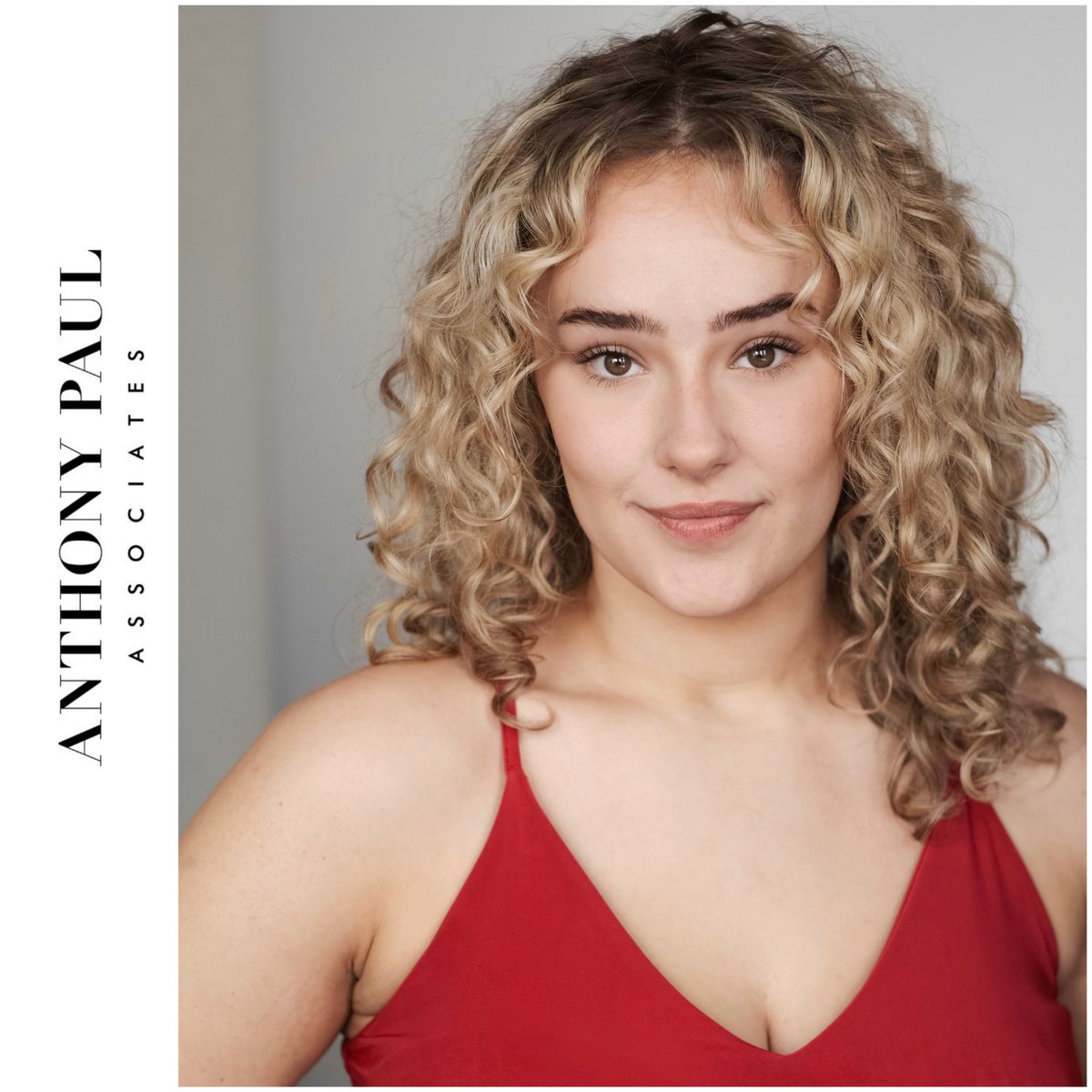 APAagent's tweet photo. Welcome 2023 @TheHammond1 graduate ALEXANDRA ELWELL to Anthony Paul Associates.

#AnthonyPaulAssociates #APA https://t.co/8kK3HEKZLF