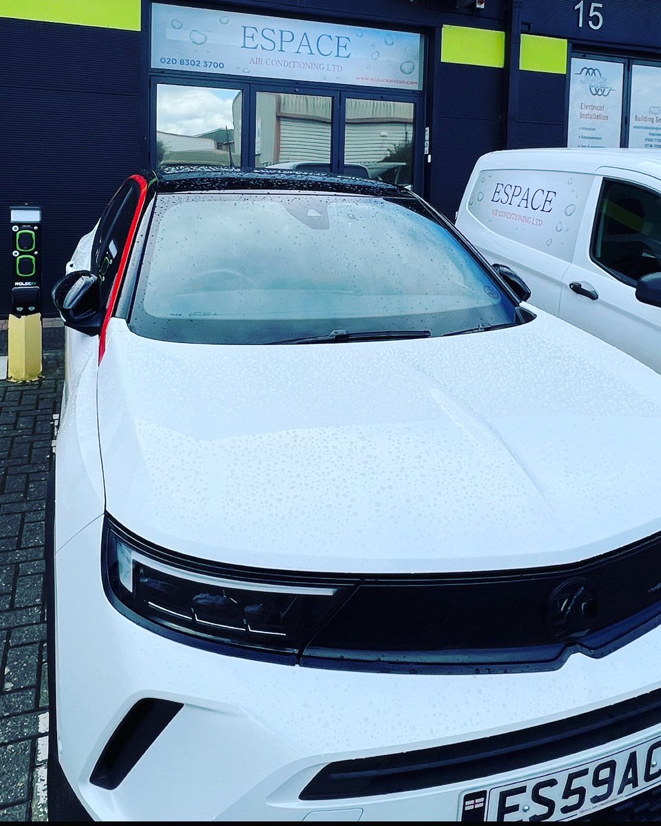 Signage &amp; Branding completed ✔️ 

EV charging point installed ✔️

ASHP installed (Daikin of course) ✔️

Starting to feel like home 🏡 

📧helpdesk@espaceaircon.com
☎️0208 3023700
🌐Or visit our website: espaceaircon.com