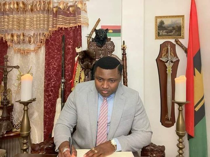 Breaking News! 
After the reports by the UK Foreign Affairs committee on how UK government abandoned its citizen Mazi Nnamdi Kanu who was kidnapped by Nigeria and extraordinarily renditioned to Nigeria. 
Ekpa said the BRGIE will be issuing an official statement....