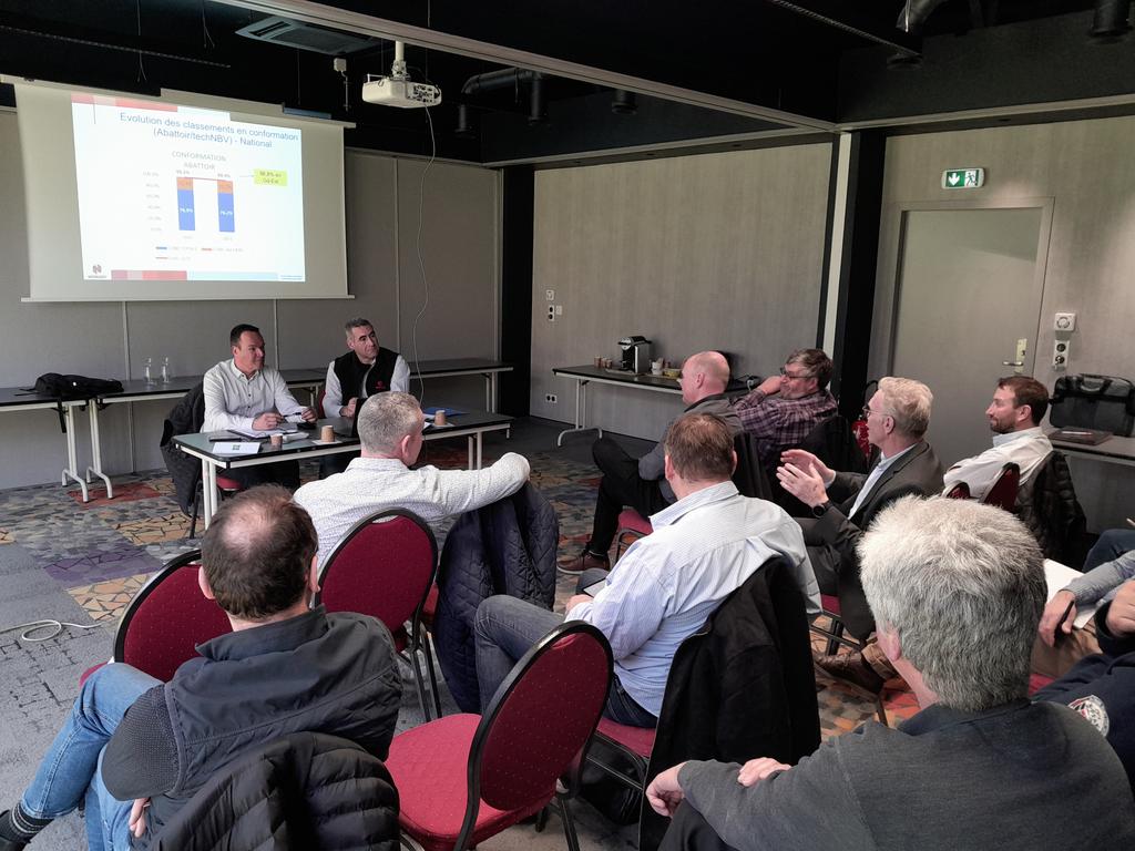 InterbevGdEst's tweet photo. [Question de Pro]
Présentation de l'activité #Normabev en 2022 en @regiongrandest 
#présentationdescarcasses #pesée #classement #marque de la formation des classificateurs, aux visites d'agrément en passant par les visites de contrôle et la gestion des réclamations. https://t.co/TYmh4WWY9m