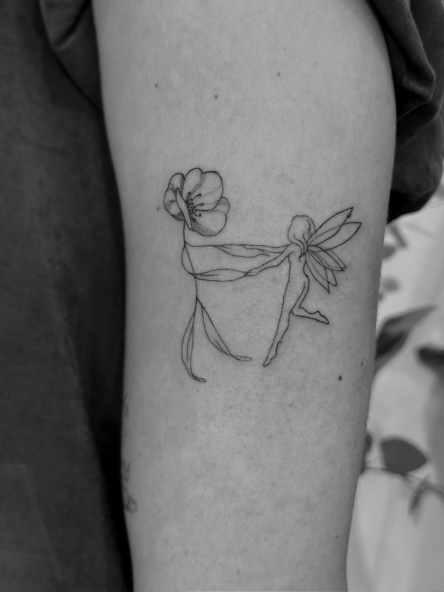 inkofdawn's tweet photo. Tattooed this adorable tiny dancing fairy the other day ☺️🌸 how do we feel about tiny fineline tattoos?

#finelinetattoo #fairycore #whimsygoth #alternativegirls #inkedup #tattooinspo #tinytattoos https://t.co/Z0X5DkJkHM
