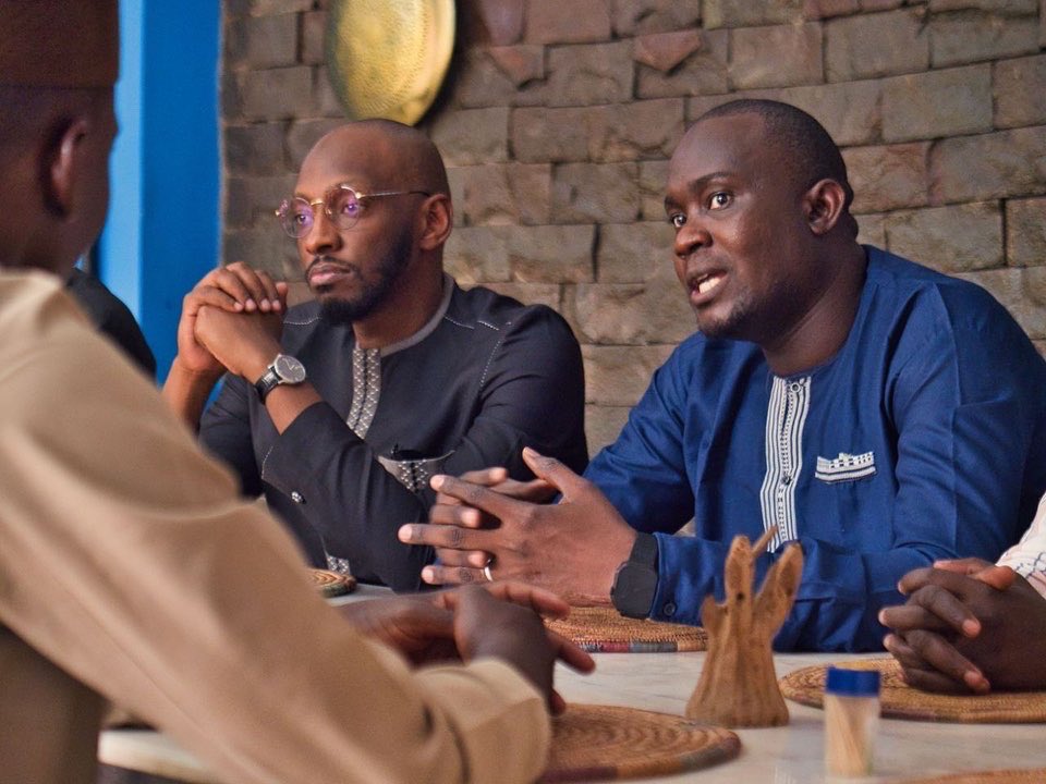 MouvementGE's tweet photo. Le Mouvement « Génération Engagée » a reçu une équipe du Camp des Programmes de Leadership Africain - @cpla_cplaa conduite par Brice TCHAPNGA ce 13 Avril 2023. Revivez les moments forts de cette audience en ⤵️
#generation_engagée 
#tousimpliqués_tousresponsables https://t.co/8TW5T7QoL1