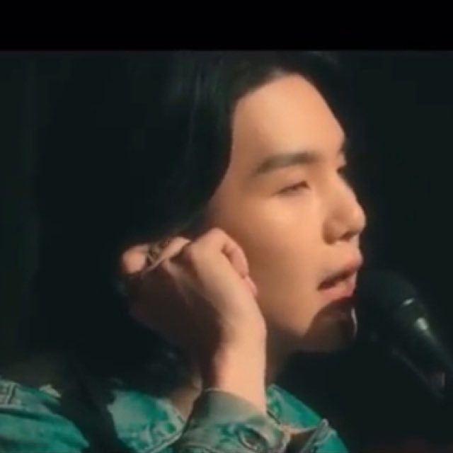 agastd_136524's tweet image. weverse 有料コンテンツでは4/28にlive clip3エピソードが見れるってことよねっ
 #SUGA_Road_to_D_DAY 
 #Live_Clip
 #사람