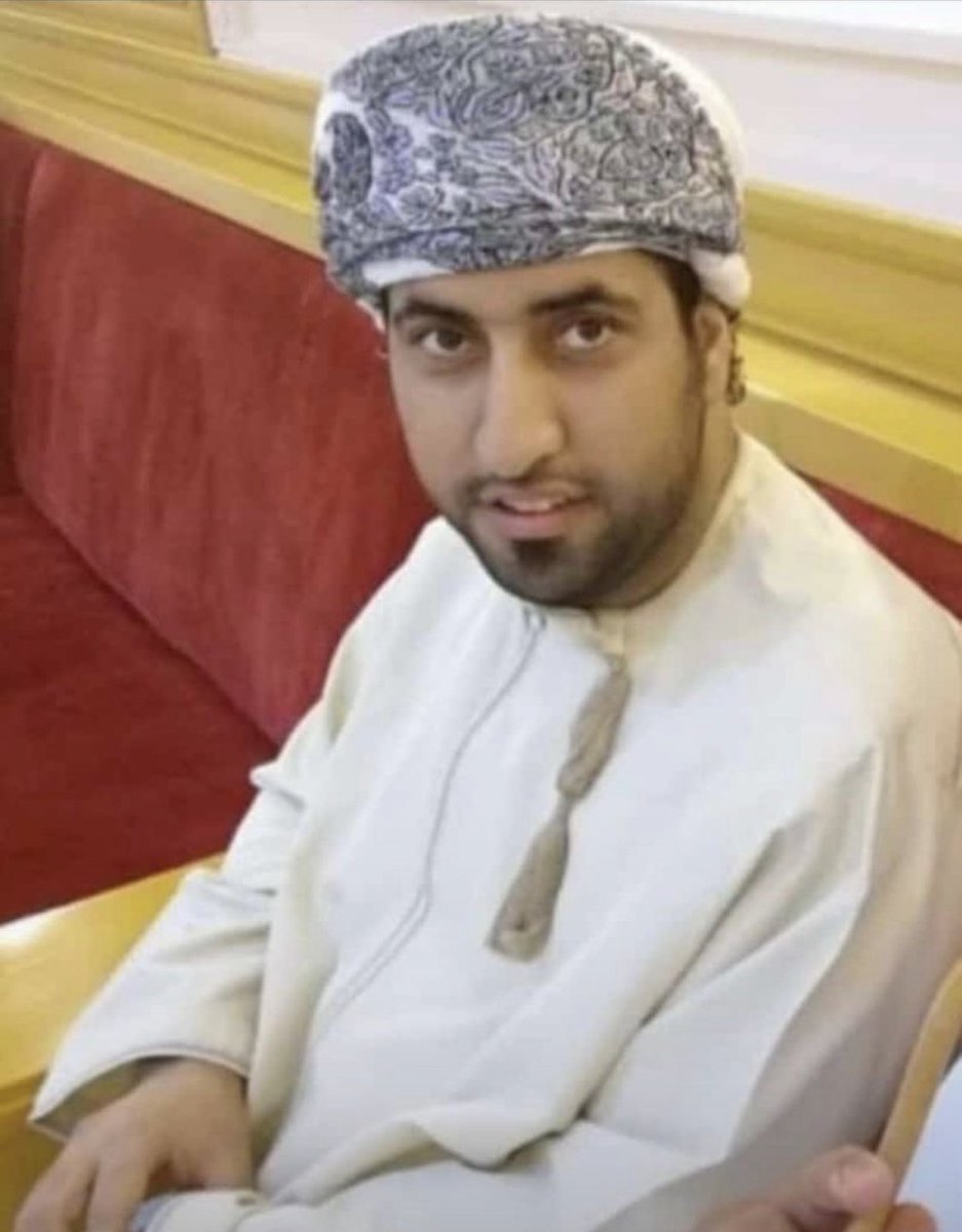 asaherr2008's tweet photo. أتصفح الألبومات فيشعل الأمس صورهم وتقوم قيامة المكان
إن لبعضهم رائحة  تلامس الآذان للتتقارع السيوف ويعلوا صهيل الخيول
لطالما سابقوا الزمن قبل أن يرحلوا
كانوا معراجاً للأرواح إلى البيوت الأرحب
لقد تتابعوا في الرحيل
يا شوق الأماكن لهم
يا عطش الدروب وحرقة شجر الضّفاف
رحمة الله عليهم https://t.co/lGbLImS6Aq