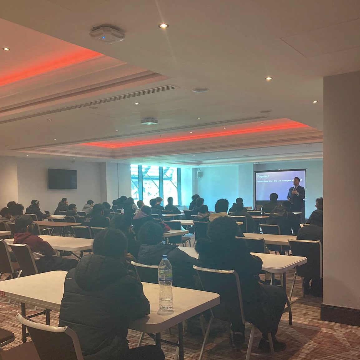 A big thank you to Twickenham Stadium for allowing us to use their amazing facilities to take new recruits through the induction and enrolment onto the Level 2 Spectator Safety qualification! Twickenham was our first ever client back in 2004. #KnightsSecurity