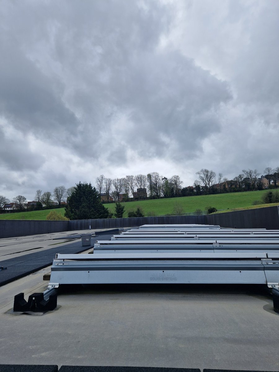 simone_sbl's tweet image. Another day in the life of an SBM