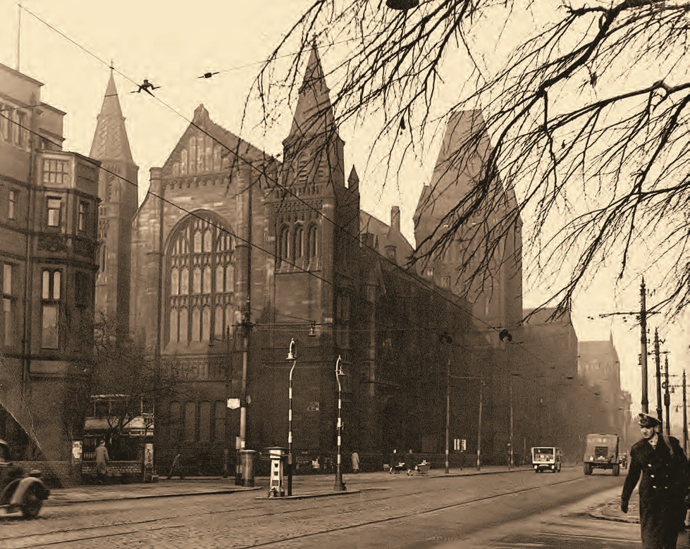 In 2024 the <a href="/OfficialUoM/">The University of Manchester</a> will celebrate its bicentenary: 200 years of education and innovation. But can you tell us when this picture of the Whitworth Hall was taken? 🧐