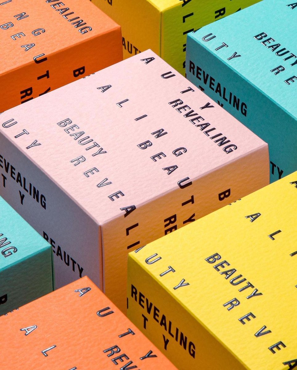 GFSmithpapers's tweet image. Revealing Beauty With Packaging, by @Progresspkg and @designproject_, utilises #Colorflute and @colorplanpapers to illustrate the manufacturing opportunities that can be presented throughout the packaging process. Find out more about this project here &amp;gt; bit.ly/3GKD7fb