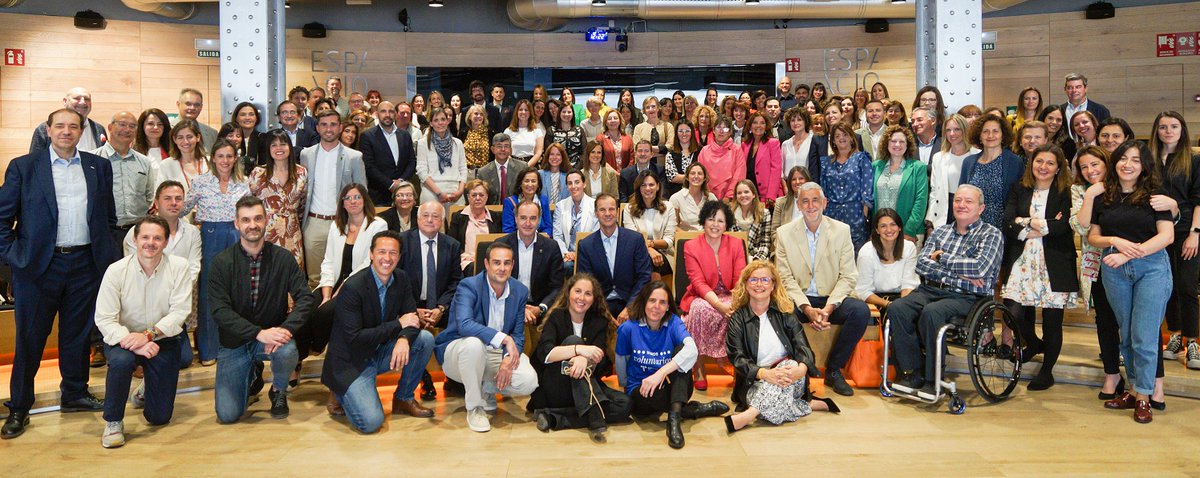 #rsc_d. La <a href="/fundinocente/">Fundación Inocente</a> celebró en la sede de la <a href="/fundacionTef/">Fundación Telefónica</a>  el acto de entrega de ayudas a entidades que trabajan con menores con #disCapacidad en España, entre los premiados estuvo el Colegio de Educación Especial <a href="/alenta_madrid/">Alenta Madrid</a>. cadenadevalor.es/fundacion-inoc…