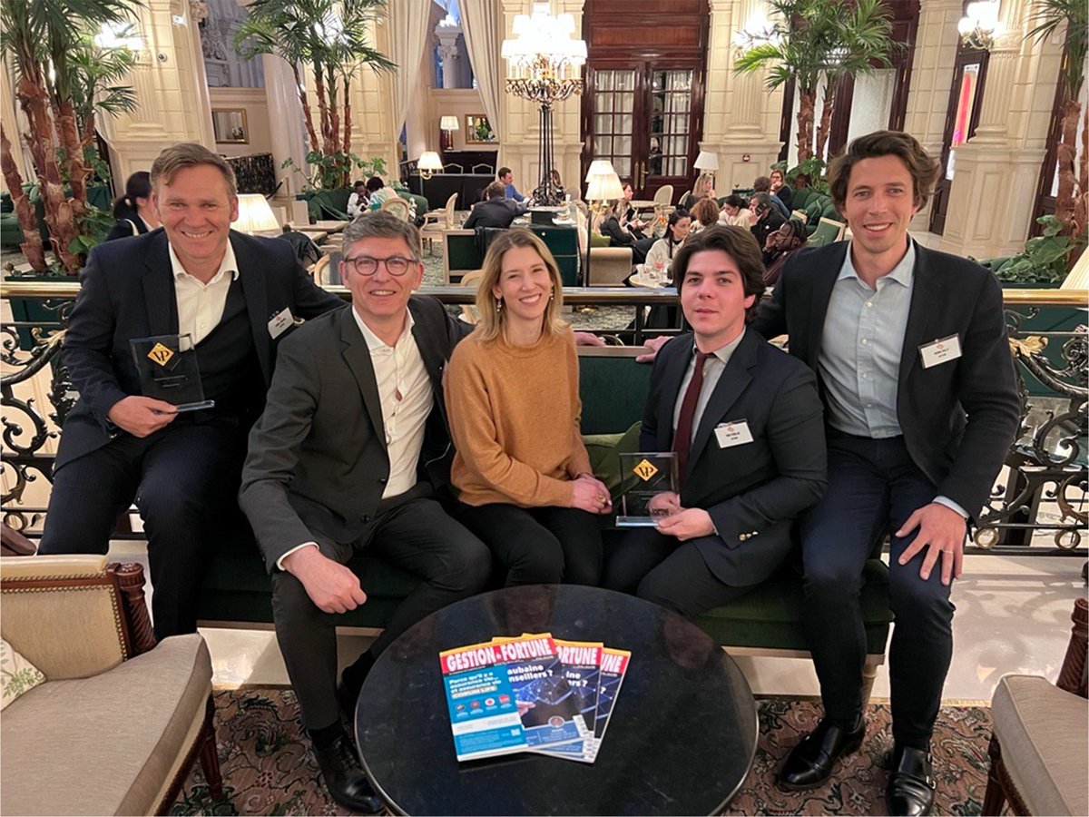 🏆 AESTIAM à nouveau récompensée aux Victoires de la Pierre Papier ! 
Hier soir, notre équipe était à la cérémonie de remise des Victoires de la Pierre Papier. Une cérémonie durant laquelle notre #SCPI Aestiam Placement Pierre a été sacrée Meilleure SCPI de Bureaux 🏙