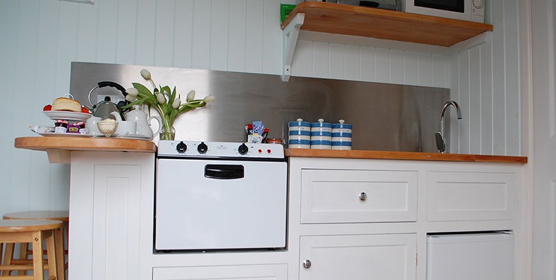Camping_Direct's tweet photo. Set on a working farm between the Medieval city of Wells & the mystical town of Glastonbury, To Rest a While Shepherds Hut is the ideal place to relax & unwind.
https://t.co/RP4JwyJ4bd
#Glamping #ShepherdsHut #AdultOnly #Relax #WorkingFarm #RuralRetreat #Coxley #Wells #Somerset https://t.co/DYBleaSseJ