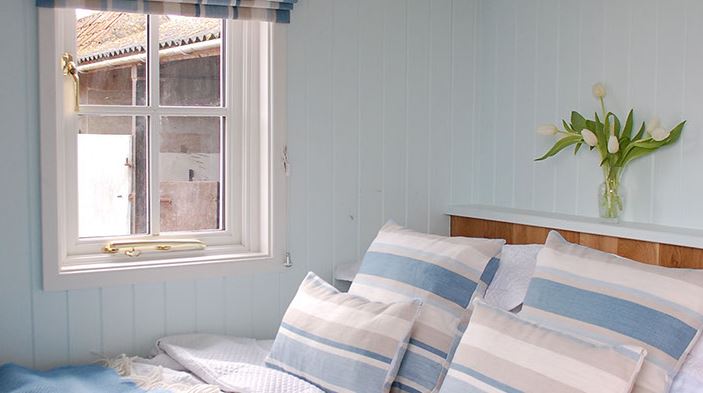 Camping_Direct's tweet photo. Set on a working farm between the Medieval city of Wells & the mystical town of Glastonbury, To Rest a While Shepherds Hut is the ideal place to relax & unwind.
https://t.co/RP4JwyJ4bd
#Glamping #ShepherdsHut #AdultOnly #Relax #WorkingFarm #RuralRetreat #Coxley #Wells #Somerset https://t.co/DYBleaSseJ
