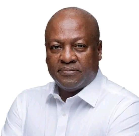 joyce_bawah's tweet photo. A great Man! HE @JDMahama is the Man for the job! https://t.co/MXGWzbwtUC