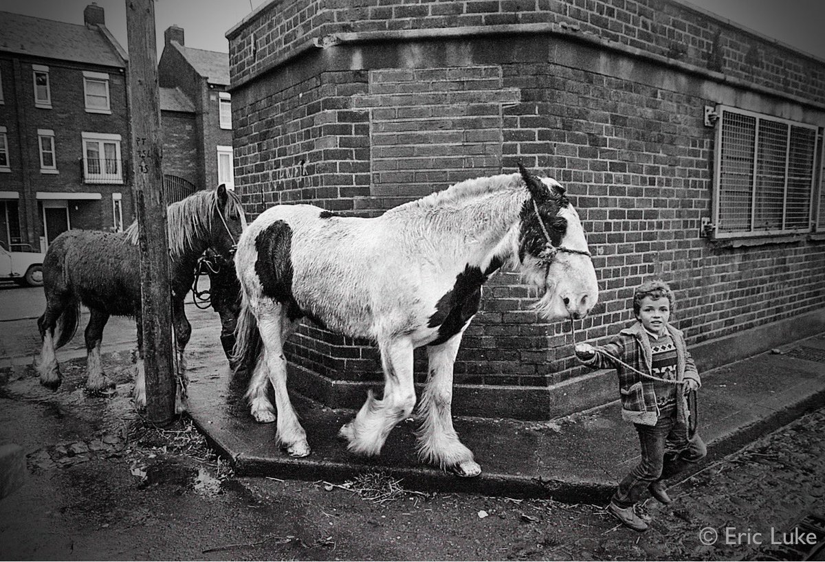 Dublin City in the 1980s… from my old negatives #35mmfilm #photograghy #Documentary #Dublin #Ireland