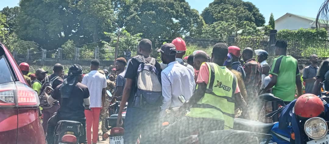 MudimbiThierry's tweet image. En ce moment des mouvements suspect devant le palais de #Marbre / Macampagne Ngaliema.