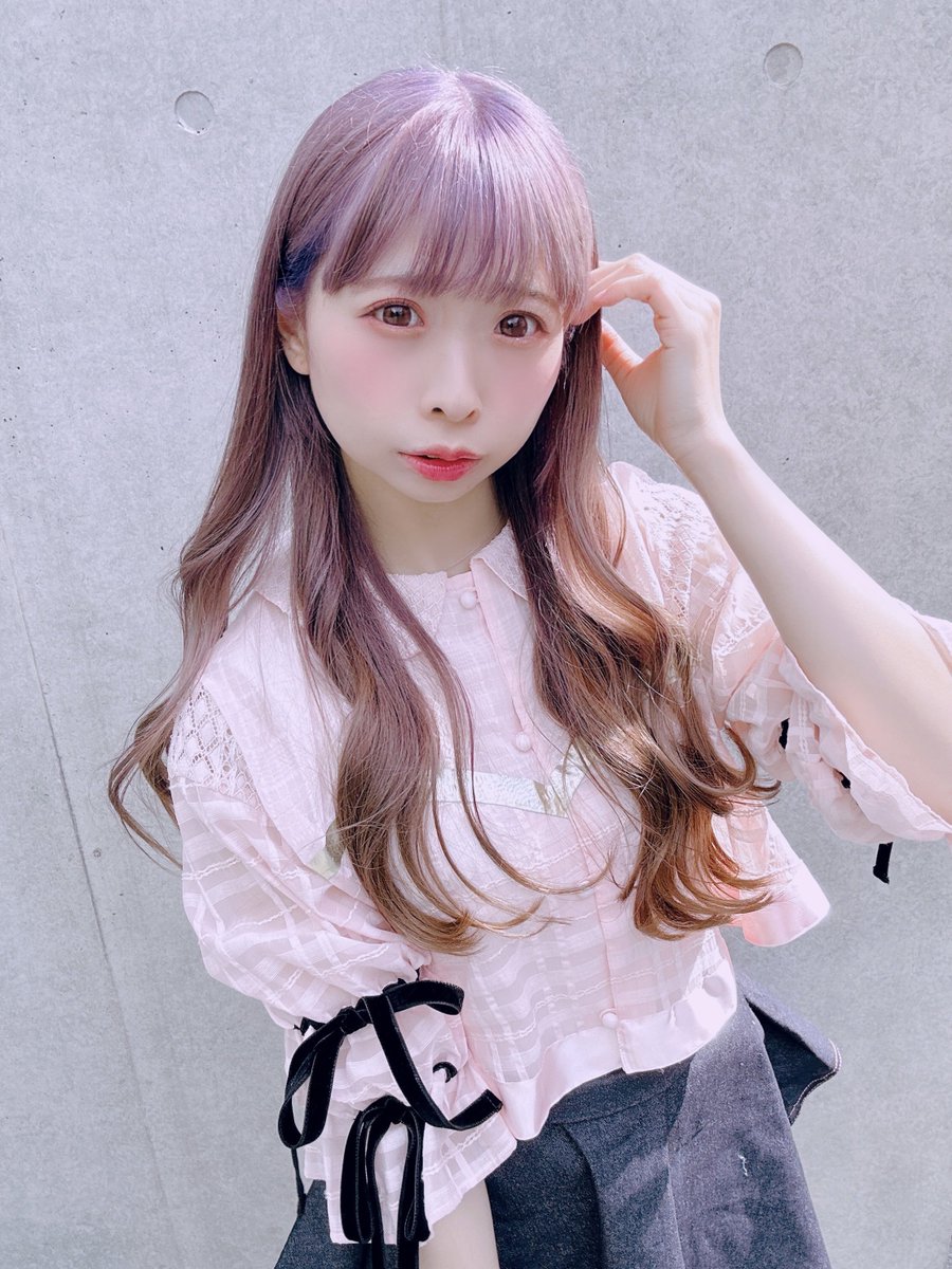 wata0w0's tweet photo. [イメチェン]

𝐧𝐞𝐰 𝐡𝐚𝐢𝐫ですっ💜🦄

ハイトーンも愛してくれますか...❔♡ https://t.co/EyzW7JlErB