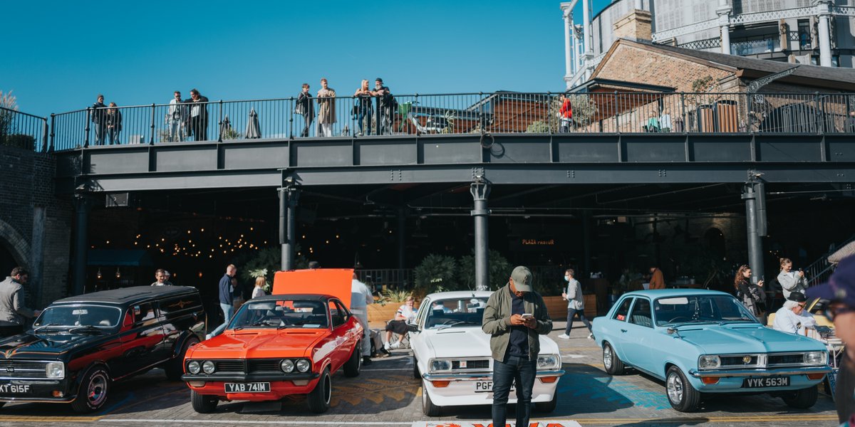 TheVintageFest's tweet photo. STAND BY - the @ClassicCarBoot is less than 24 hours away! Beat the queues tomorrow and grab your ticket TODAY - https://t.co/lty5RQmoE8
#classiccarboot #classiccarbootsale #CCBS #somethingsecondhand https://t.co/bCQs5260Gm