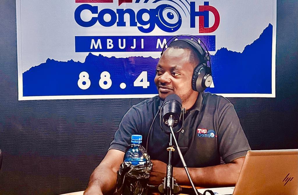 TopCongoGKasai's tweet photo. #eau #Electricité #Emploi237 nous en parlons dans @Tubwakulayi sur
@TopCongoGKasai
@TopCongo
ce matin de 10H30 à 12H30 Appelez et exprimez-vous 0894439772
Ecoutez Top Congo FM
 de partout en cliquant sur ce lien : https://t.co/bXxGf3bv9g. https://t.co/bfi4zKhFwq
