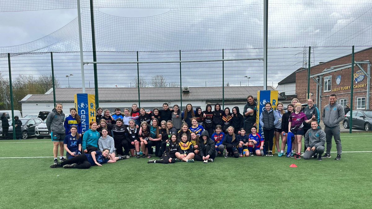 A very successful Girls session yesterday to round off our RTP Development Days, with over 90 players attending🙌 Thank you to Georgia Hale, Caitlin Casey & Caitlin Beevers from the @leedsrhinos Women for joining us to inspire & motivate the future generation of Women's RL🤩