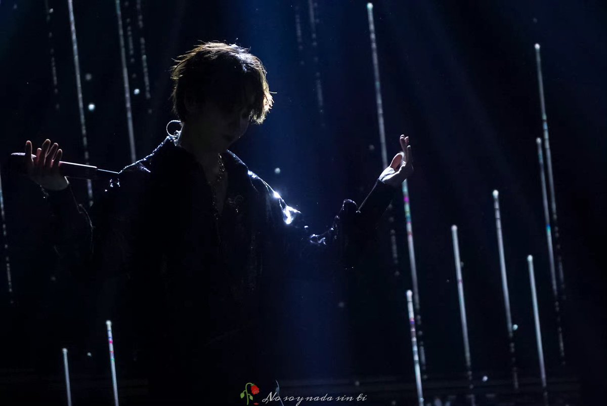 🌙✨

©你哥哥给我找了10个嫂子
#LianHuaiwei #连淮伟 #Huaiwei #Cpop