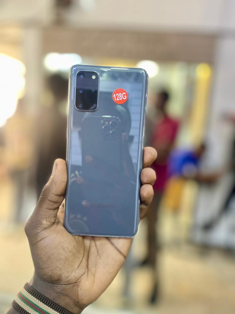 Offer of the day
Get yourself this Samsung S20plus at 950k from your trusted plug @PhonesDaxx 

Located at Ivory Plaza G-7
WhatsApp:wa.me/message/5TZFCT…
#DaxxPhones🔥🔥🔥