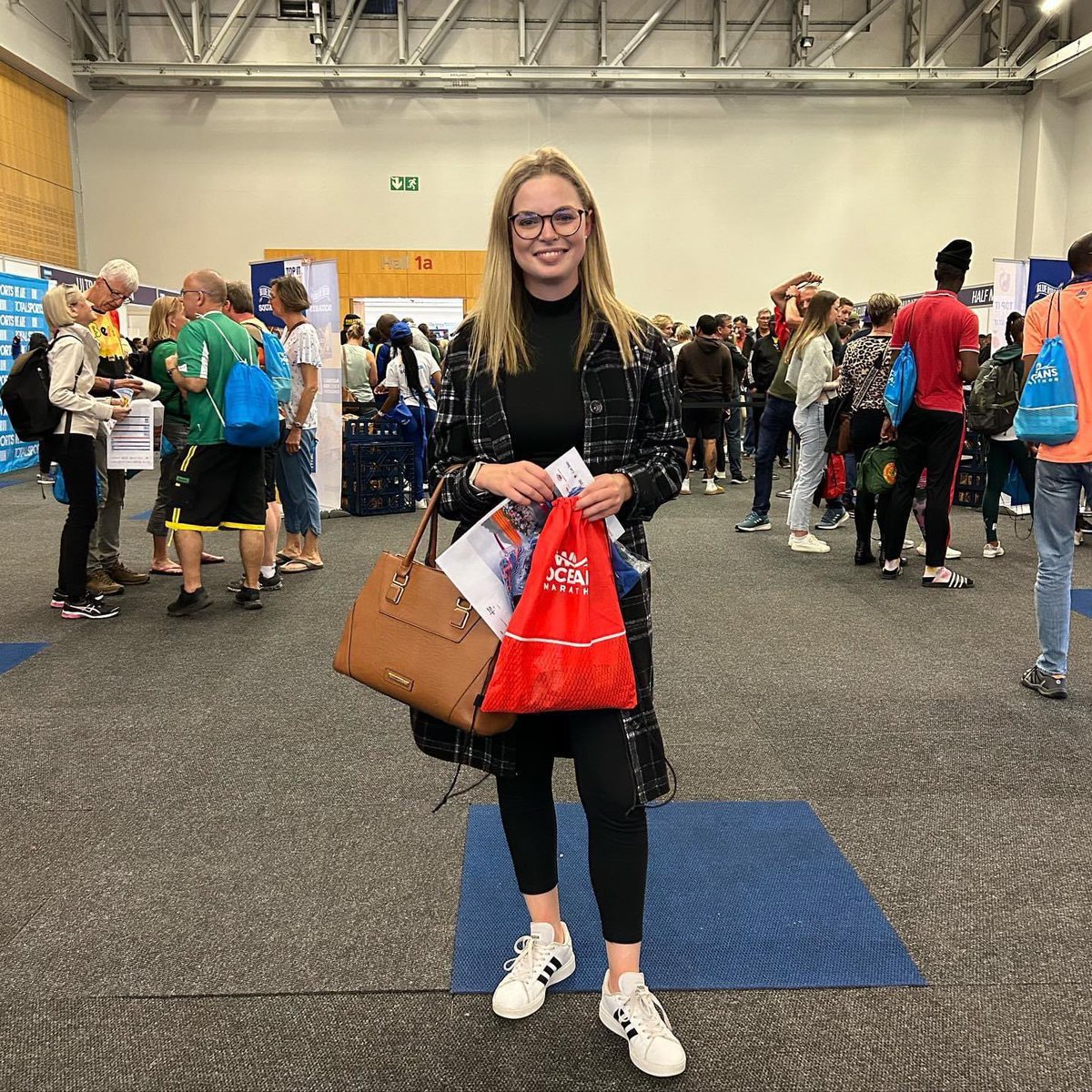 RayniqueM's tweet image. Excited &amp;amp; (slightly) nervous - but I'm here to embrace and enjoy every moment.💙💪🏻 Sunday we will tackle the #TTOM23 half marathon for the first time.👟

#ConquerTheCurrent