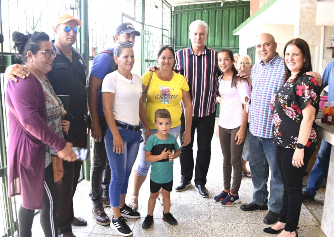 Norjis, el sabio campesino de La Muralla;  Angélica, la joven directora de la empresa Oleohidráulica de Cienfuegos; y la gente que da vida a la comunidad Paraíso, son esa  #Cuba emprendedora que somos. Trabajemos para multiplicar las buenas experiencias que aún no son la regla.
