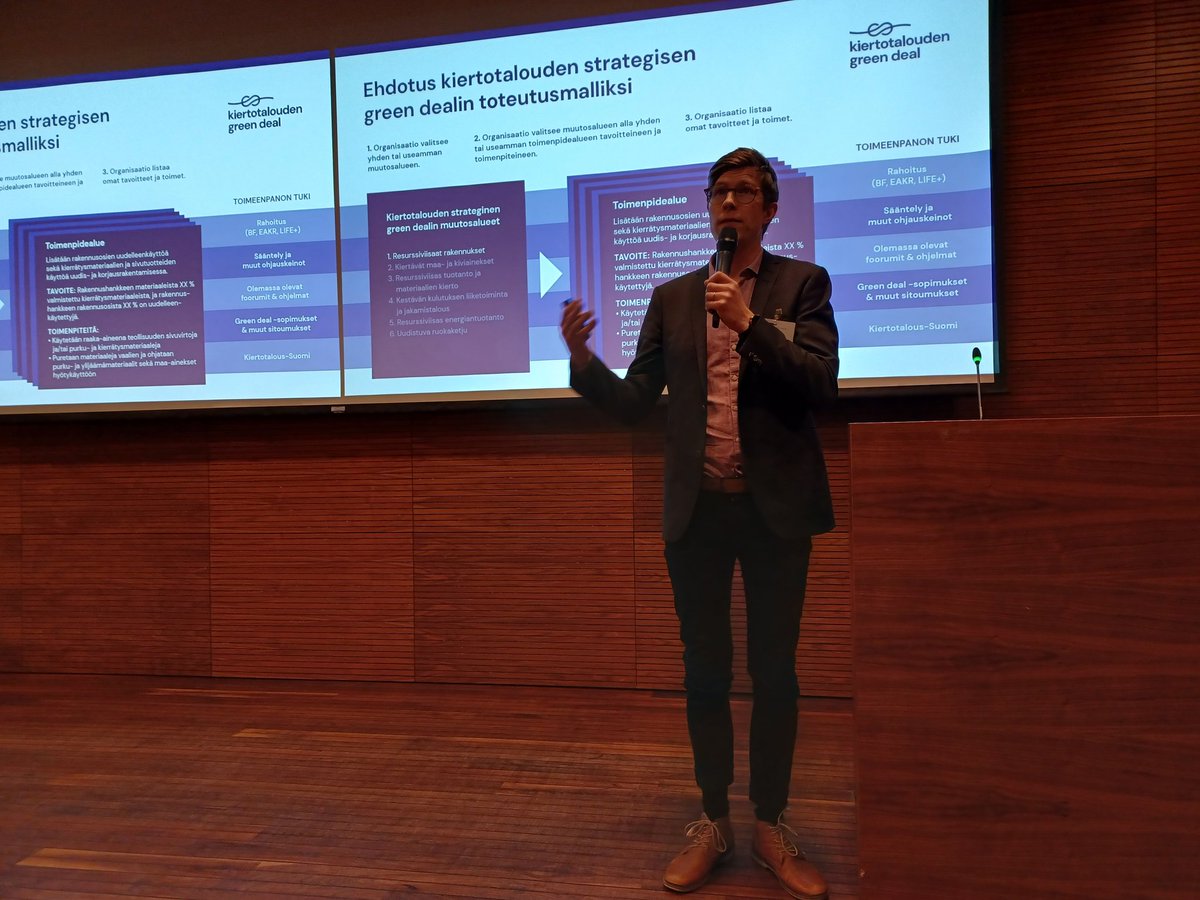 Taina Nikula (@tainanikula) on Twitter photo #Kiertotalousohjelma etenee. Isossa pajassa pöhinää tulevaisuuskuvan rakentamiseksi hiilineutraalin kiertotalousyhteiskunna rakentamiseksi. Valmisteilla Kiertotalouden deal: kuusi muutosaluetta, kunnianhimoisia tavoitteita ja toimia ylikulutuksen hillitsemiseksi. <a href="/HeikkiSorasahi/">Heikki Sorasahi</a> #Kiertotalousohjelma etenee. Isossa pajassa pöhinää tulevaisuuskuvan rakentamiseksi hiilineutraalin kiertotalousyhteiskunna rakentamiseksi. Valmisteilla Kiertotalouden deal: kuusi muutosaluetta, kunnianhimoisia tavoitteita ja toimia ylikulutuksen hillitsemiseksi. <a href="/HeikkiSorasahi/">Heikki Sorasahi</a>