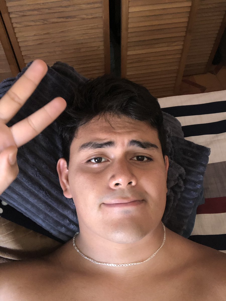 Henry Esquivel tweet media