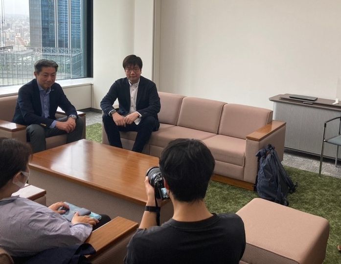 現在、モバイルアプリ開発でお世話になっております、コグニビジョン株式会社様にて、モバイルアプリ開発秘話について取材させていただきました。
開発秘話につきましては、後日公開いたします！